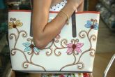 Bolsa decorada branca